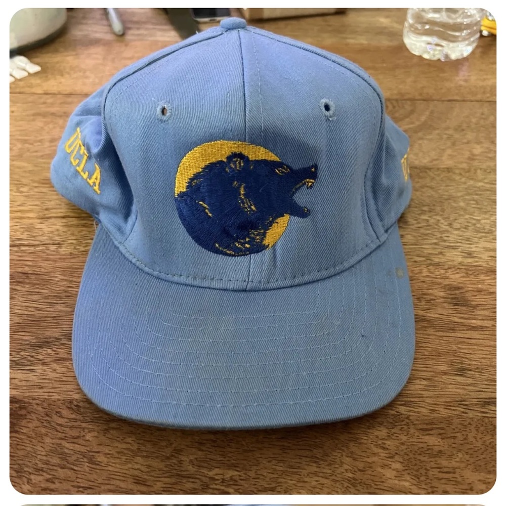 Vintage UCLA snap back cap hat